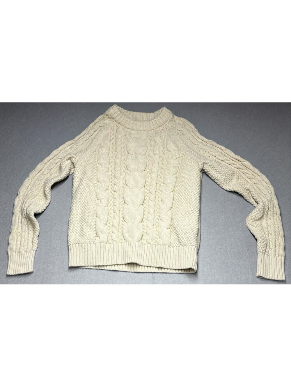 GAP Cream Color Cableknit Sweater size XS -‎ Excellent Cond, vintage, pre-owned